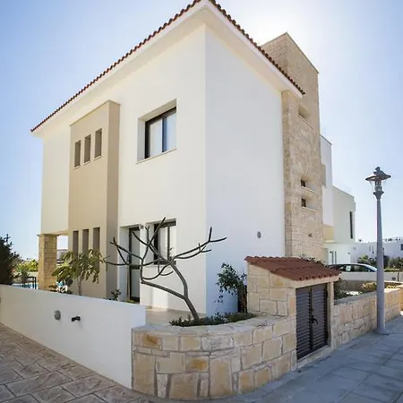 Golden 2 * Pafos